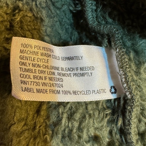 Universal Threads Teddy Bear Sherpa Hoodie - Picture 4 of 6